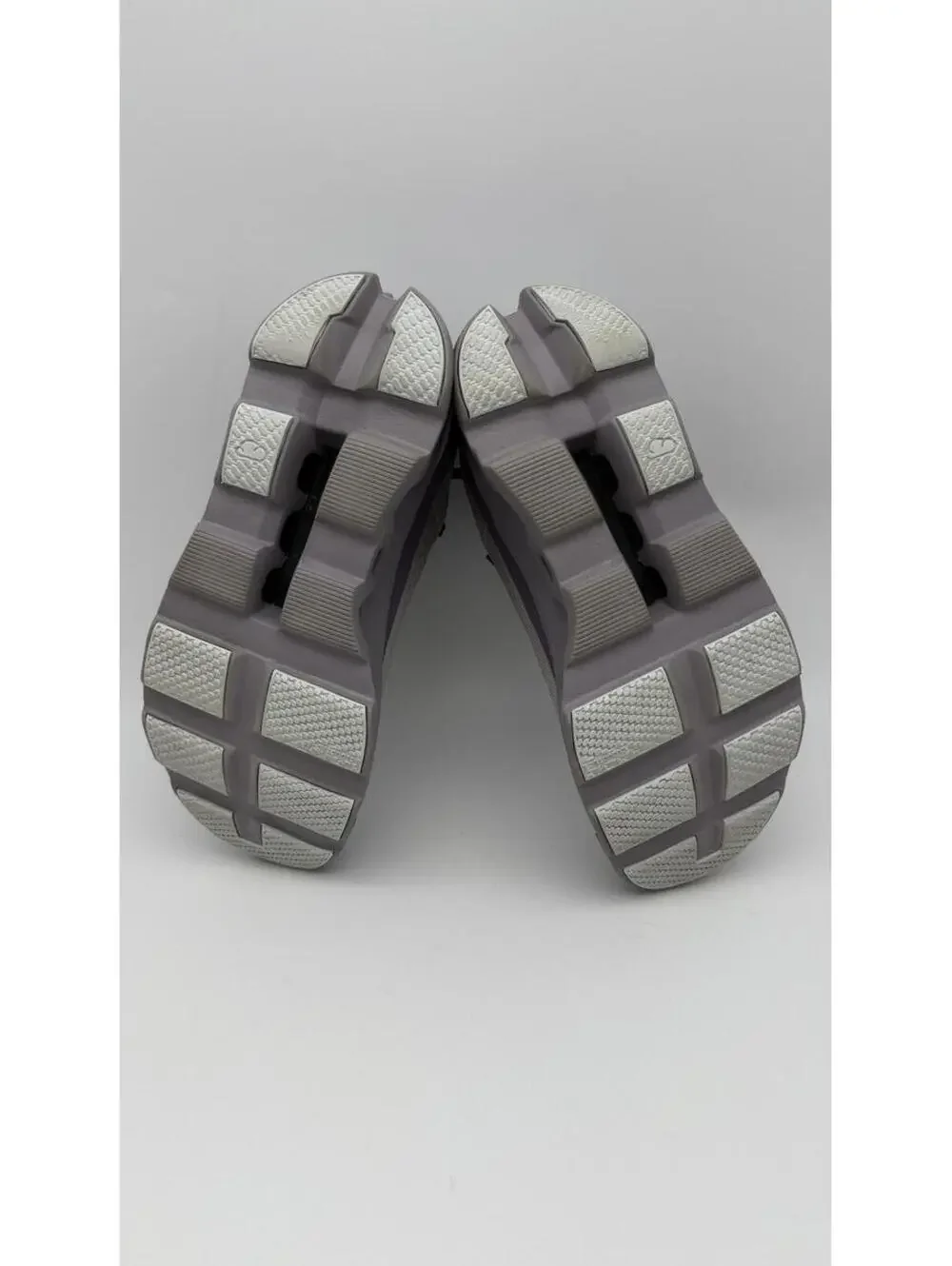 On Cloudmonster Women's‎ Running Shoe Pearl Arctic Size 10.5